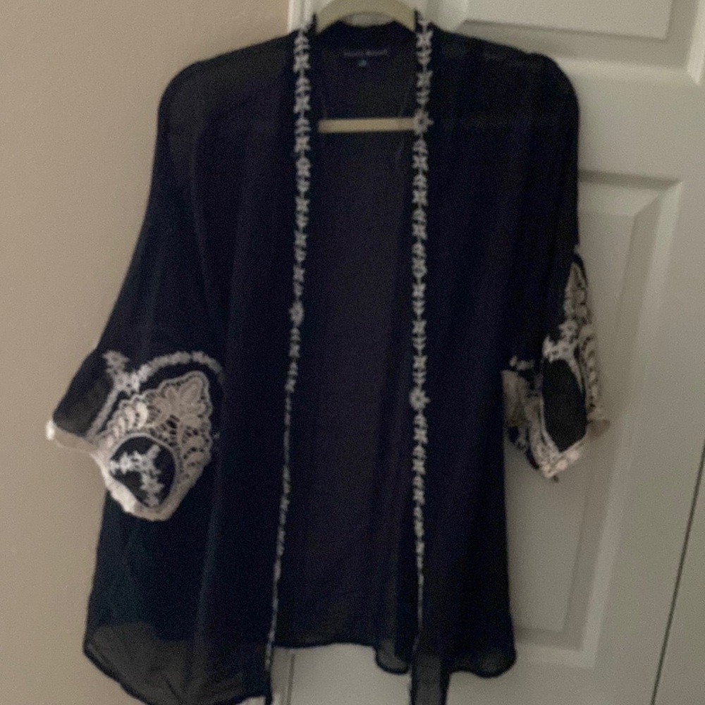 Black and white kimono